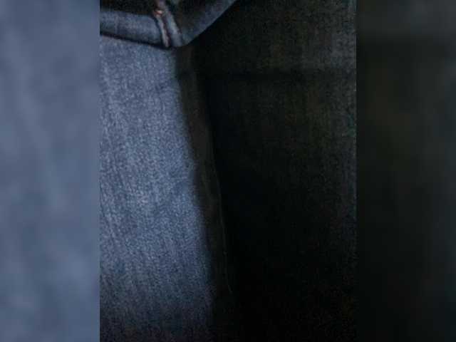 Mila23-1-1 live cam on BongaCams