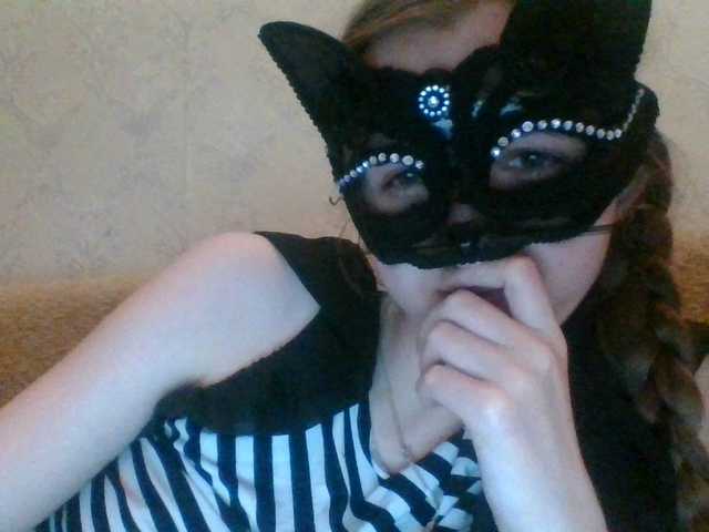 Mila23-1-1 live cam on BongaCams