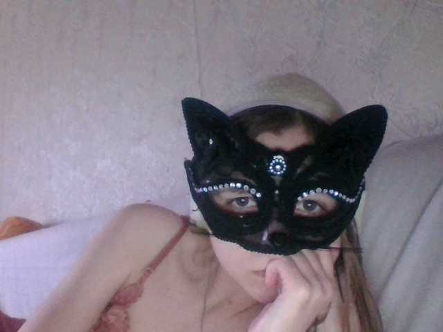 Mila23-1-1 live cam on BongaCams