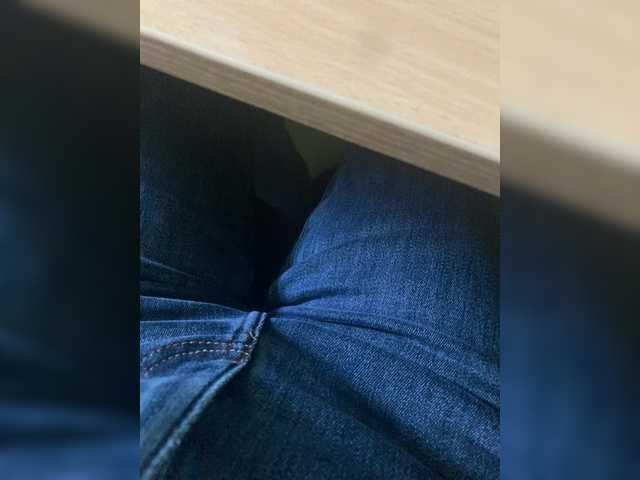 Mila23-1-1 live cam on BongaCams