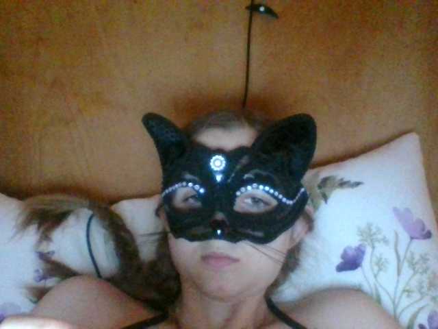 Mila23-1-1 live cam on BongaCams