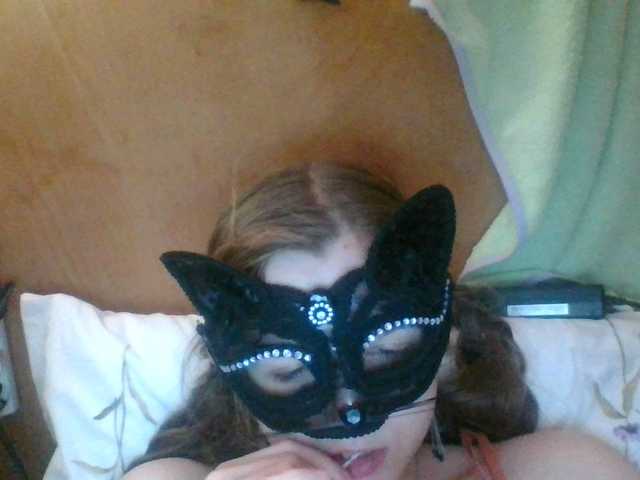 Mila23-1-1 live cam on BongaCams