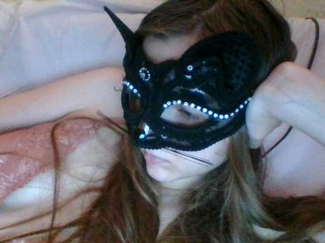 Mila23-1-1 live cam on BongaCams