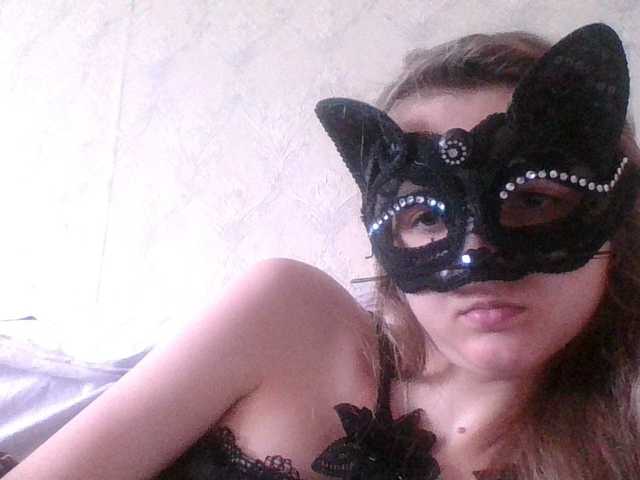 Mila23-1-1 live cam on BongaCams