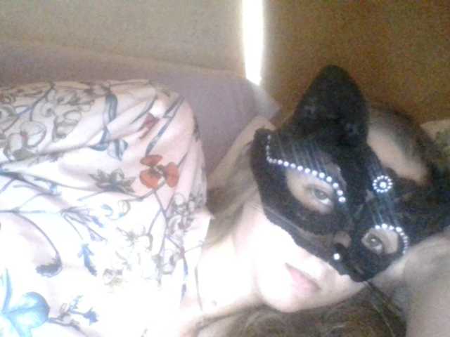 Mila23-1-1 live cam on BongaCams