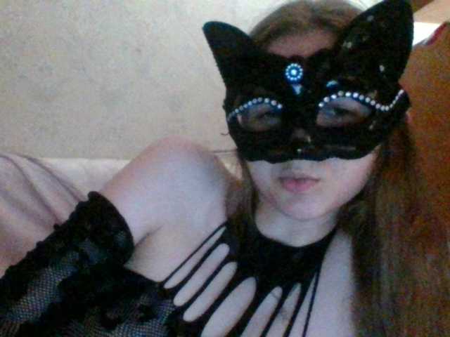 Mila23-1-1 live cam on BongaCams