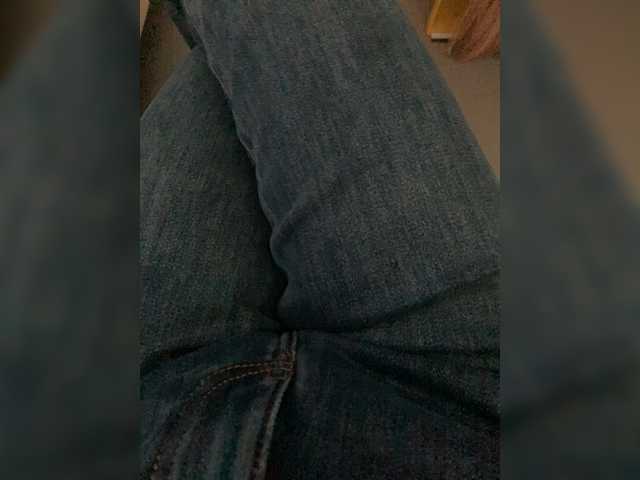 Mila23-1-1 live cam on BongaCams