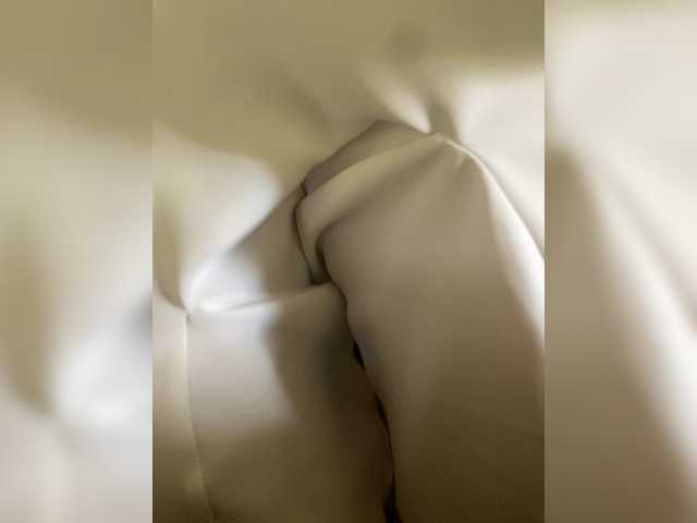 Mila23-1-1 live cam on BongaCams