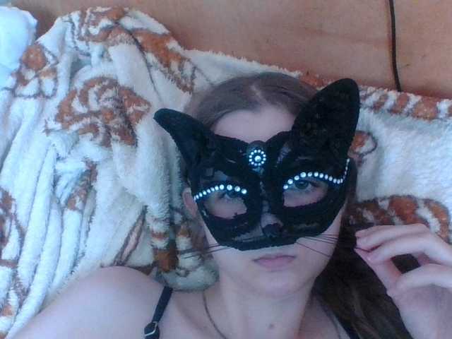 Mila23-1-1 live cam on BongaCams