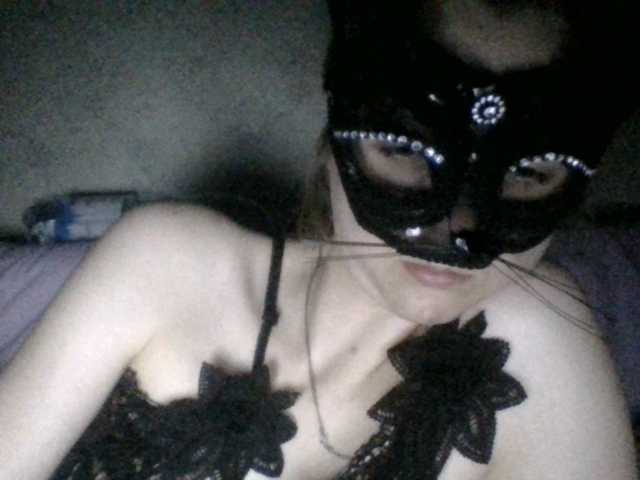 Mila23-1-1 live cam on BongaCams