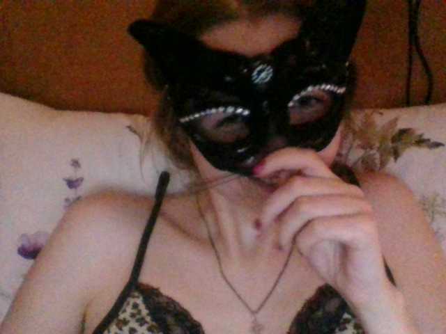 Mila23-1-1 live cam on BongaCams