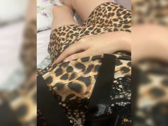 Mila23-1-1 live cam on BongaCams