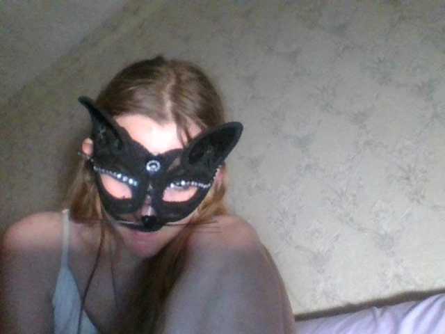 Mila23-1-1 live cam on BongaCams