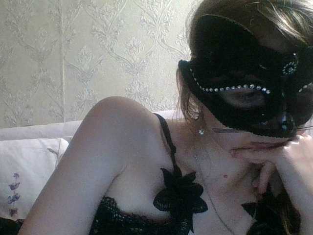 Mila23-1-1 live webcam show