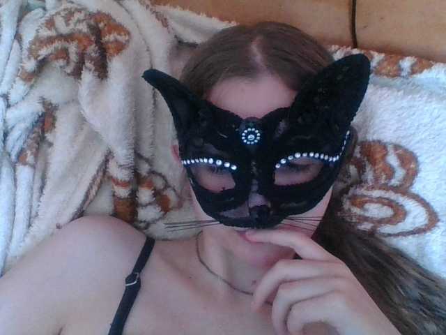 Mila23-1-1 live cam on BongaCams