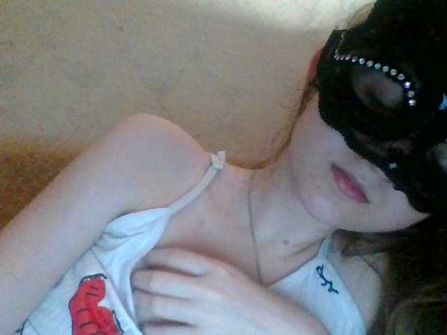 Mila23-1-1 live cam on BongaCams