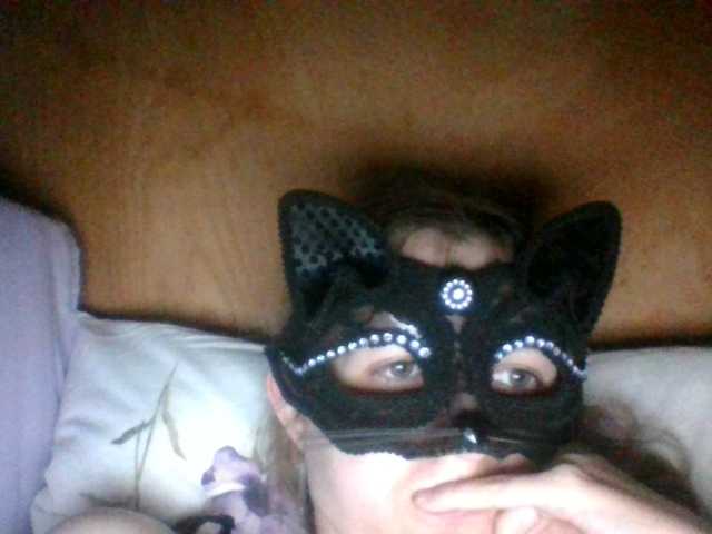 Mila23-1-1 live cam on BongaCams