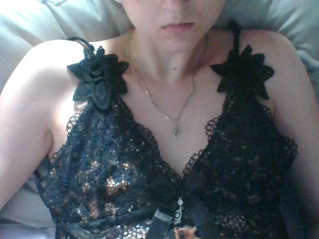 Mila23-1-1 live cam on BongaCams