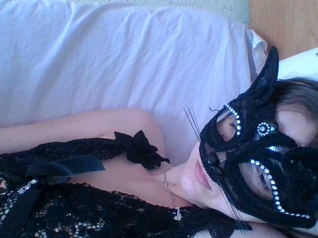 Mila23-1-1 live cam on BongaCams