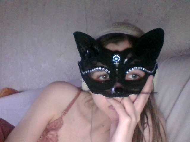 Mila23-1-1 live cam on BongaCams