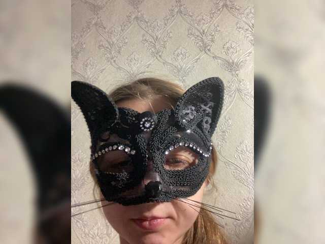 Mila23-1-1 live cam on BongaCams