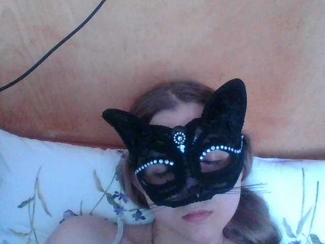 Mila23-1-1 live cam on BongaCams