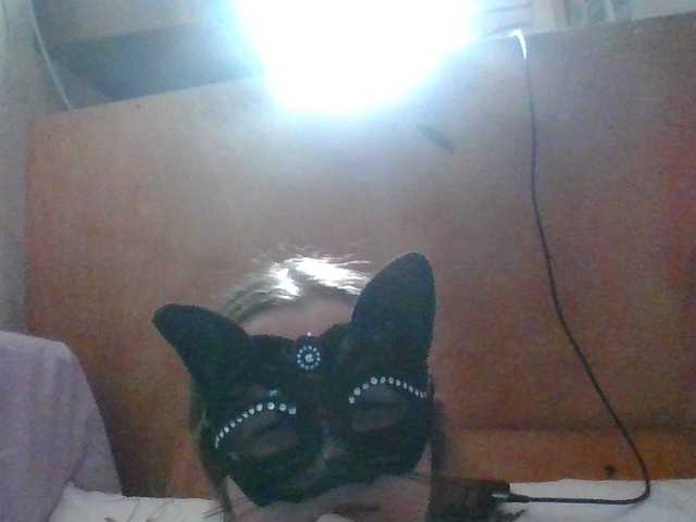 Mila23-1-1 live cam on BongaCams