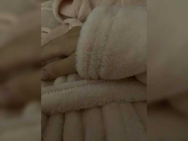 Mila23-1-1 live cam on BongaCams
