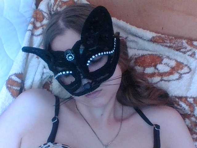 Mila23-1-1 live cam on BongaCams