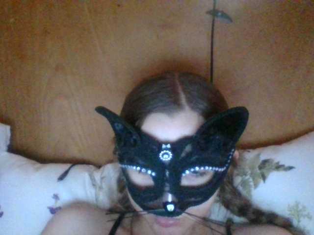Mila23-1-1 live cam on BongaCams