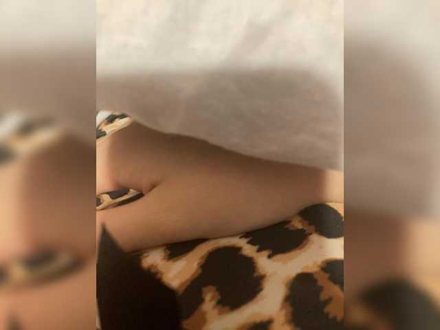 Mila23-1-1 live cam on BongaCams