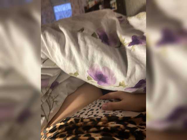 Mila23-1-1 live cam on BongaCams