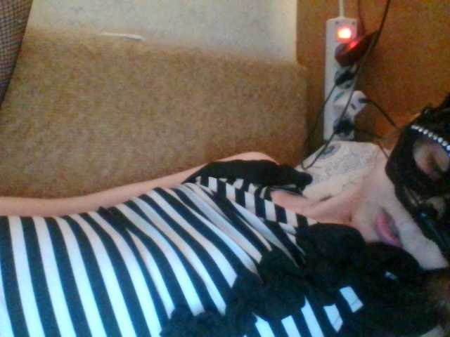 Mila23-1-1 live cam on BongaCams