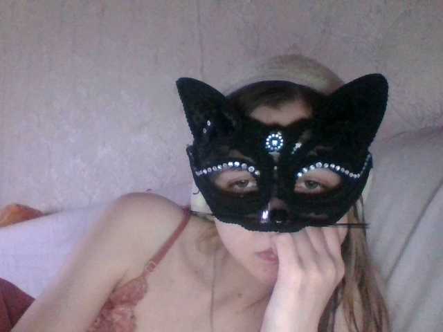 Mila23-1-1 live cam on BongaCams