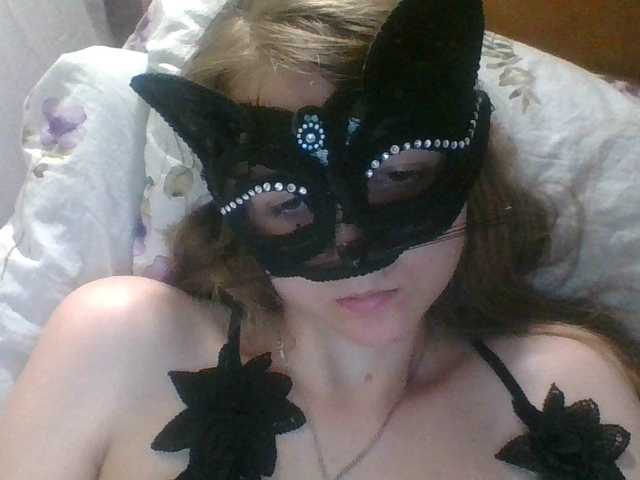 Mila23-1-1 live cam on BongaCams