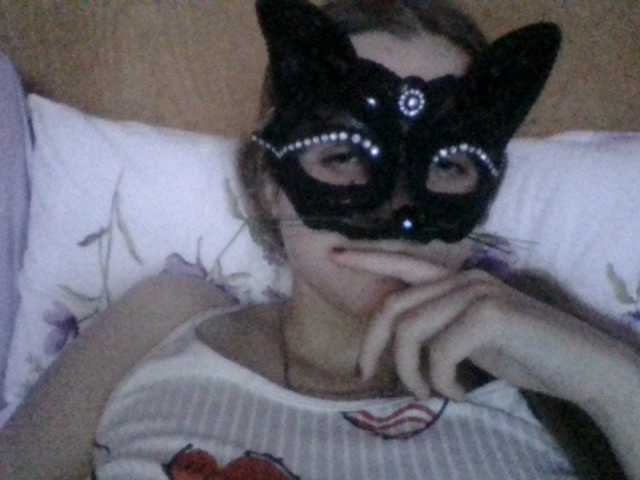 Mila23-1-1 live cam on BongaCams