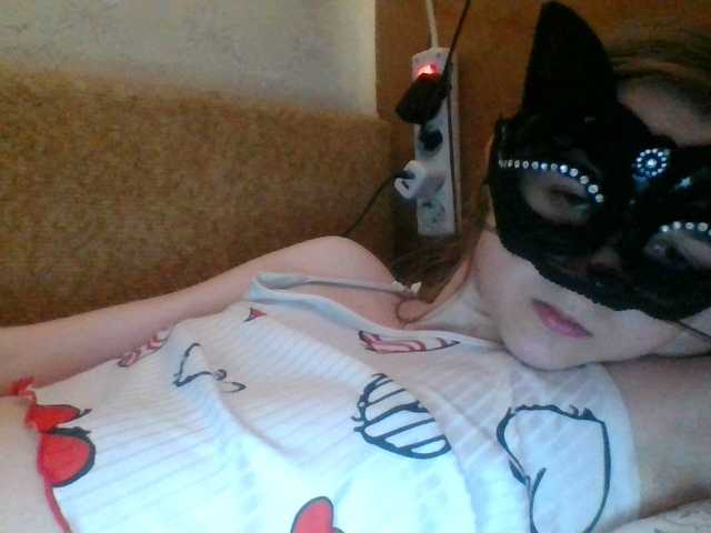 Mila23-1-1 live cam on BongaCams