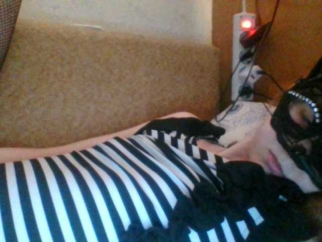 Mila23-1-1 live cam on BongaCams