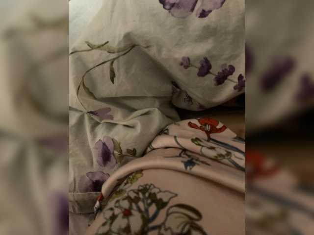 Mila23-1-1 live cam on BongaCams