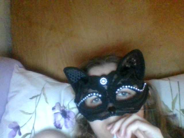 Mila23-1-1 live cam on BongaCams