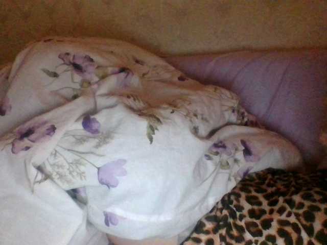 Mila23-1-1 live cam on BongaCams