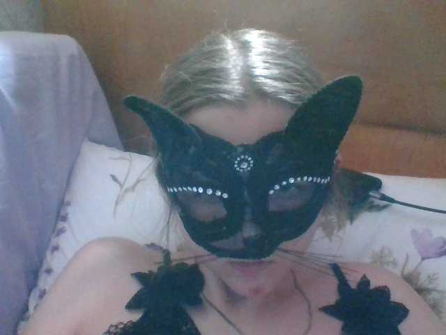 Mila23-1-1 live cam on BongaCams