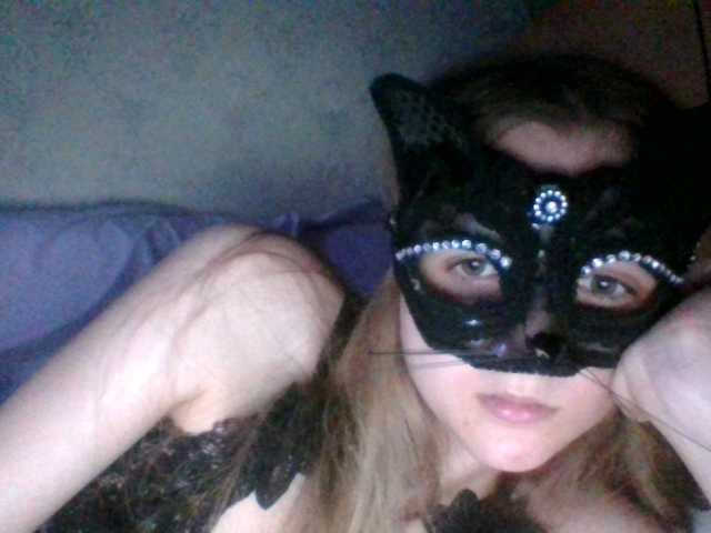 Mila23-1-1 live cam on BongaCams