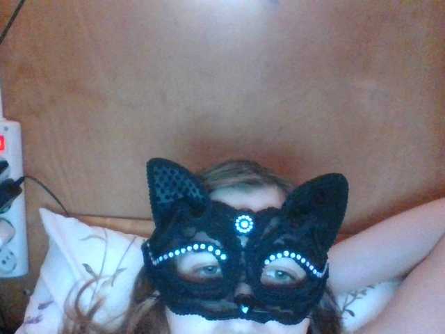Mila23-1-1 live cam on BongaCams