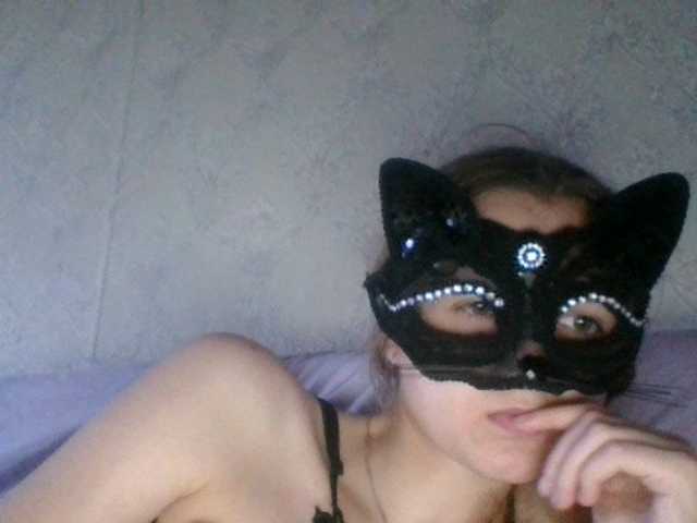 Mila23-1-1 live cam on BongaCams