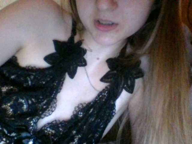 Mila23-1-1 live cam on BongaCams
