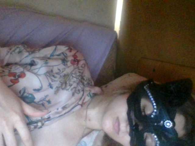 Mila23-1-1 live cam on BongaCams