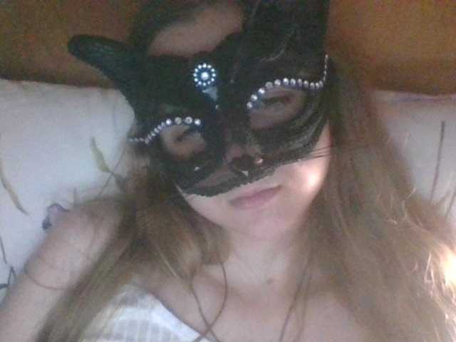 Mila23-1-1 live cam on BongaCams