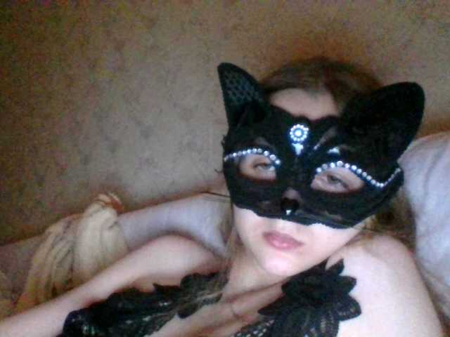 Mila23-1-1 live cam on BongaCams