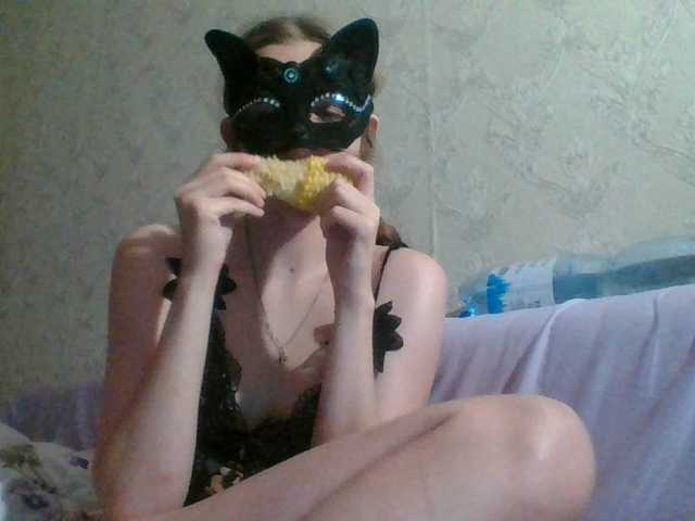 Mila23-1-1 live cam on BongaCams